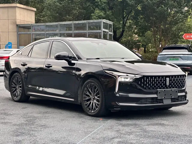 Bestune B70 — Фото автомобиля 3