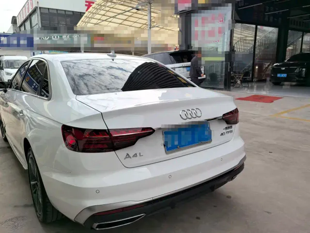 Audi A4L — Фото автомобиля 4