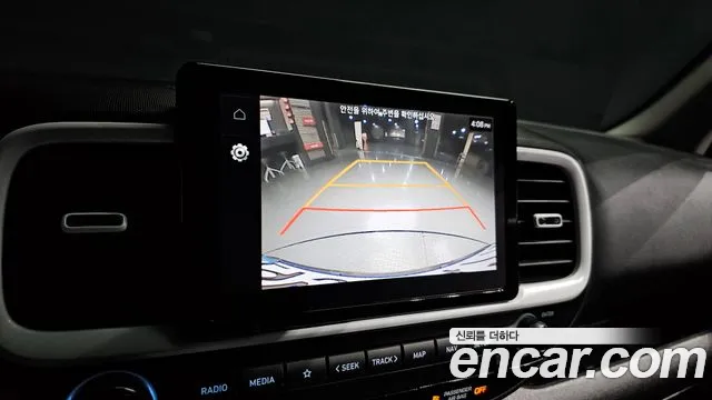 Hyundai Venue — Фото автомобиля 21
