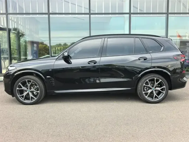 BMW X5 — Фото автомобиля 3