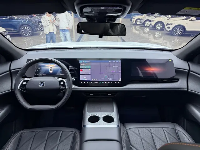 Changan CS75 Plus — Фото автомобиля 8