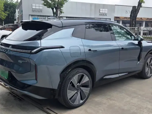 Lynk & Co Lynk & Co 08 EM-P 2025 245km Ultra Long Range Halo — Фото автомобиля 3