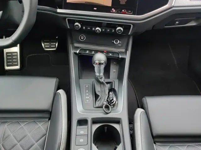 Audi Q3 — Фото автомобиля 16