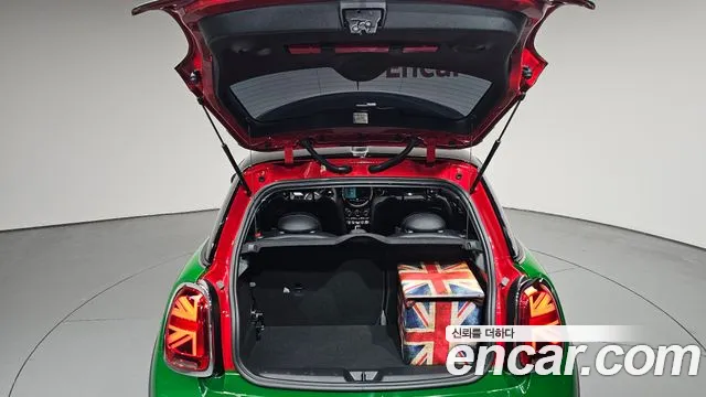 Mini Cooper Cooper Classic Plus — Фото автомобиля 30