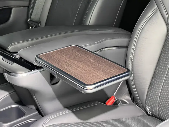 Toyota Alphard — Фото автомобиля 17
