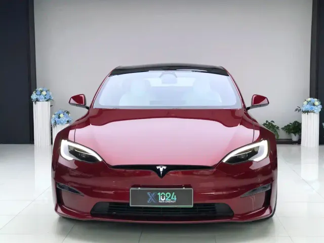 Tesla Model S 2023 Dual Motor All-Wheel Drive Edition — Фото автомобиля 2
