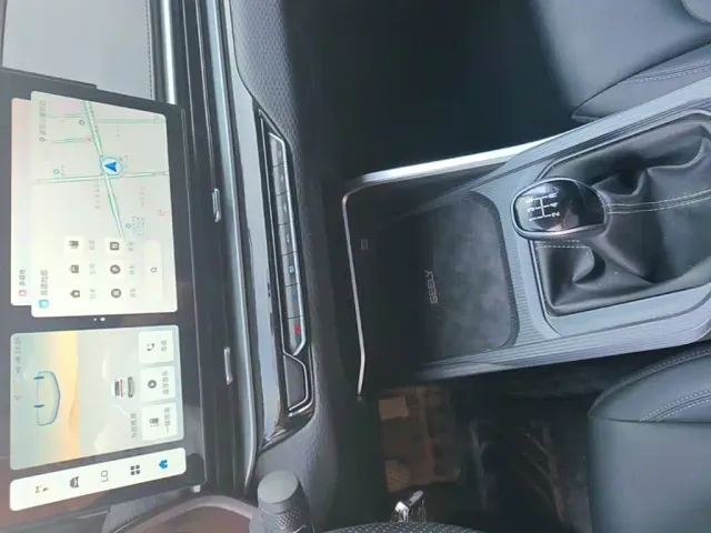 Geely Emgrand — Фото автомобиля 12