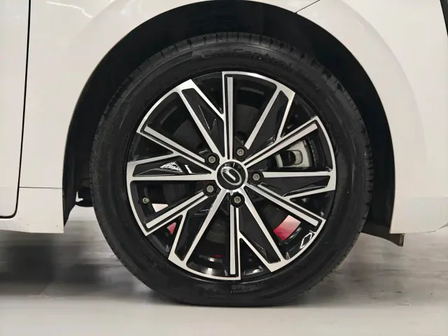 GAC Trumpchi E8 — Фото автомобиля 5