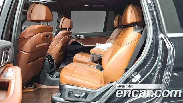 BMW X7 — Фото автомобиля 21