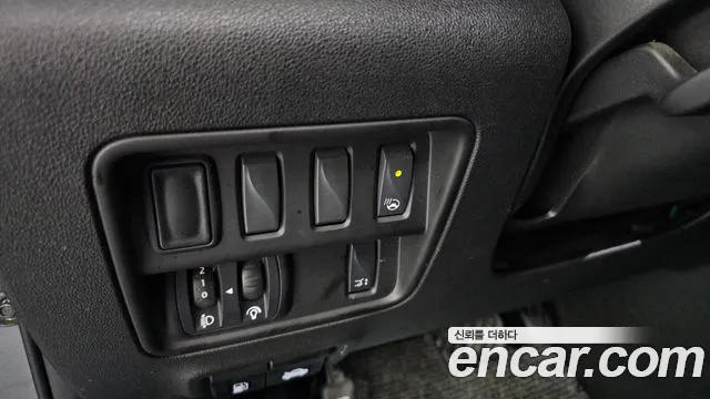 Renault-KoreaSamsung QM6 Новый QM6 Quest 2.0 LPe LE 2WD — Фото автомобиля 14