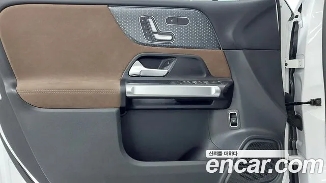 Mercedes-Benz GLB-Class — Фото автомобиля 15