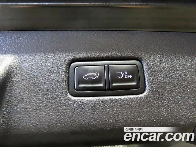 Kia Canival — Фото автомобиля 3
