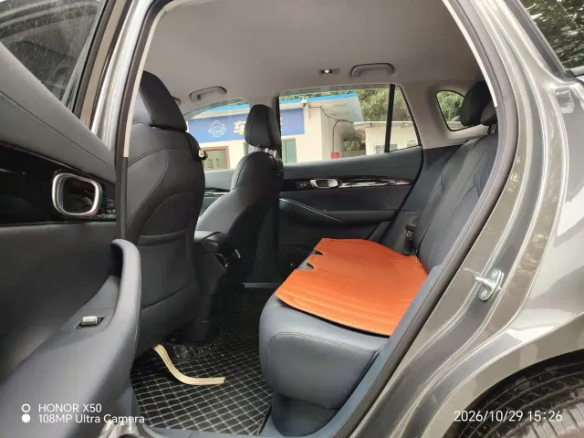 Geely Galaxy E5 — Фото автомобиля 6