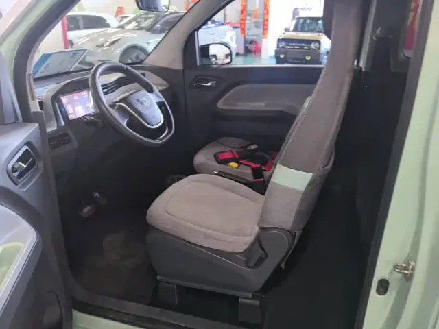 Wuling Hongguang Mini EV — Фото автомобиля 14