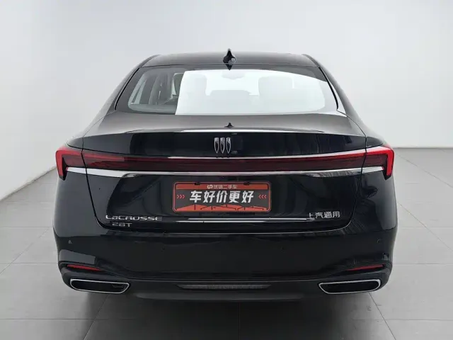 Buick LaCrosse — Фото автомобиля 4