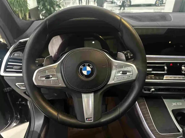 BMW X5 — Фото автомобиля 7