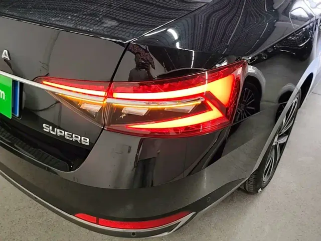 Skoda Superb — Фото автомобиля 7
