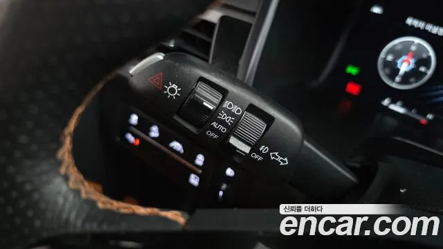 KG_Mobility_Ssangyong Rexton Новый Rexton Sport Khan Дизель 2.2 4WD — Фото автомобиля 30