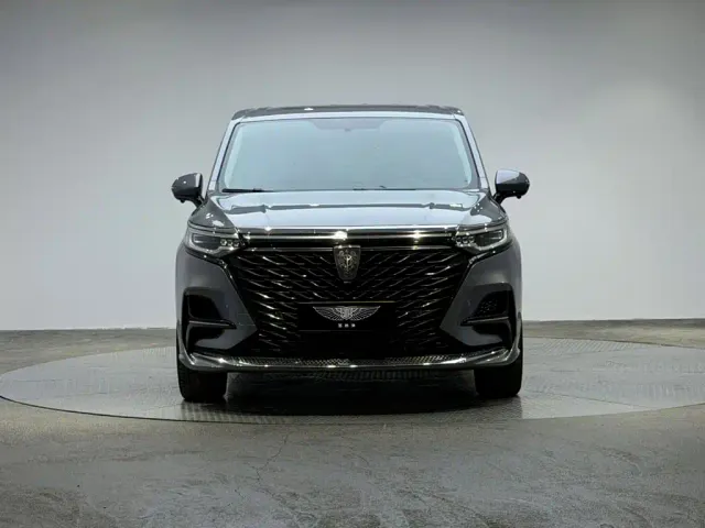 Roewe iMAX8 — Фото автомобиля 2