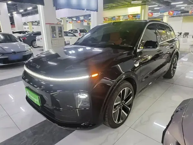 Фотография автомобиля — Li Auto L6