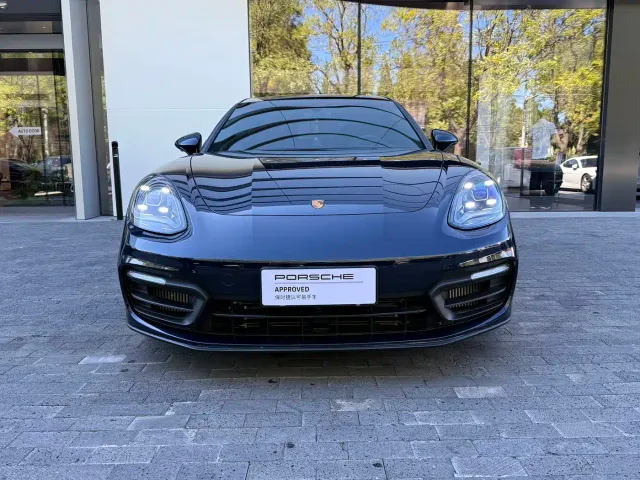 Porsche Panamera — Фото автомобиля 2