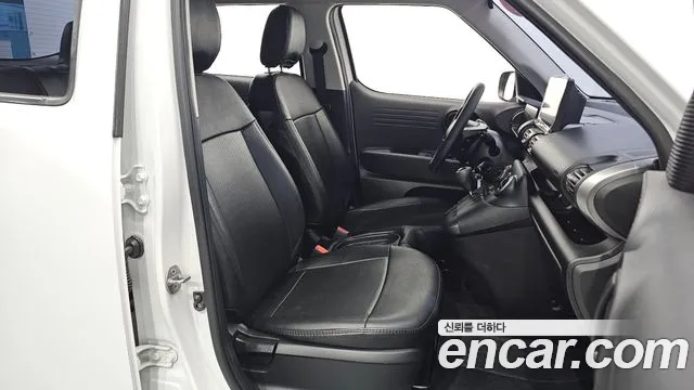 Hyundai Casper — Фото автомобиля 10