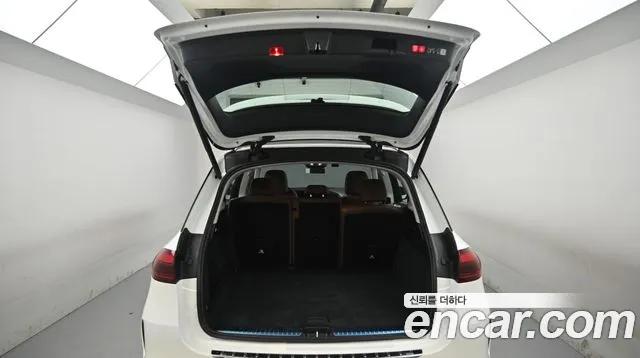 Mercedes-Benz GLE-Class — Фото автомобиля 19