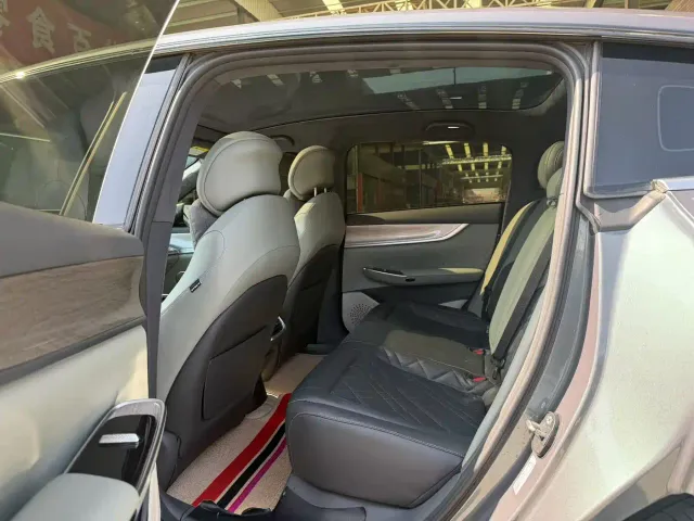 Changan Qiyuan A07 — Фото автомобиля 9