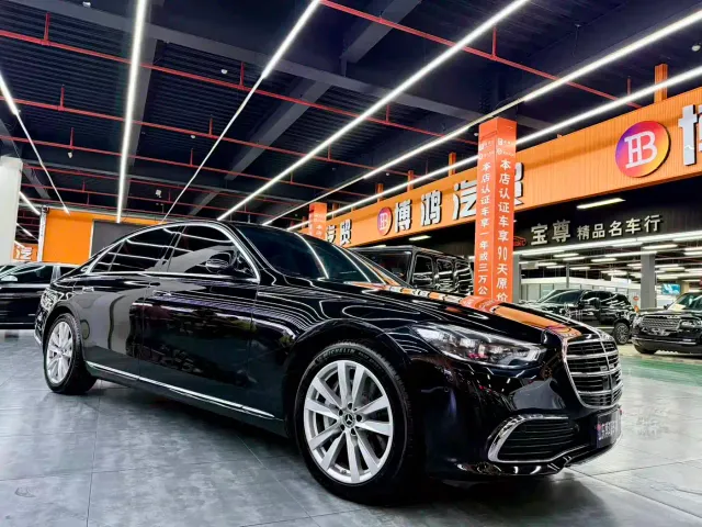 Mercedes-Benz S-Class — Фото автомобиля 3