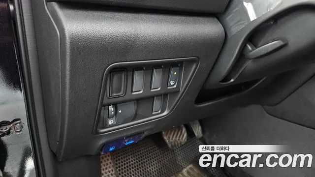 Renault-KoreaSamsung QM6 Новый QM6 2.0 LPe RE Signature 2WD — Фото автомобиля 16