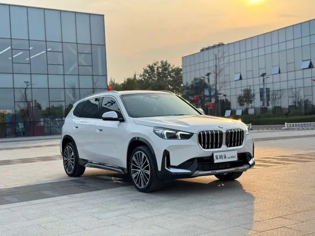 BMW X1 — Фото автомобиля 4