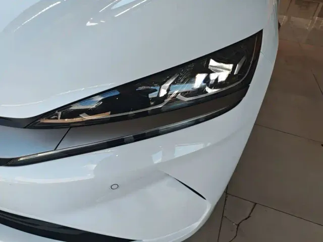 BYD Qin L — Фото автомобиля 23
