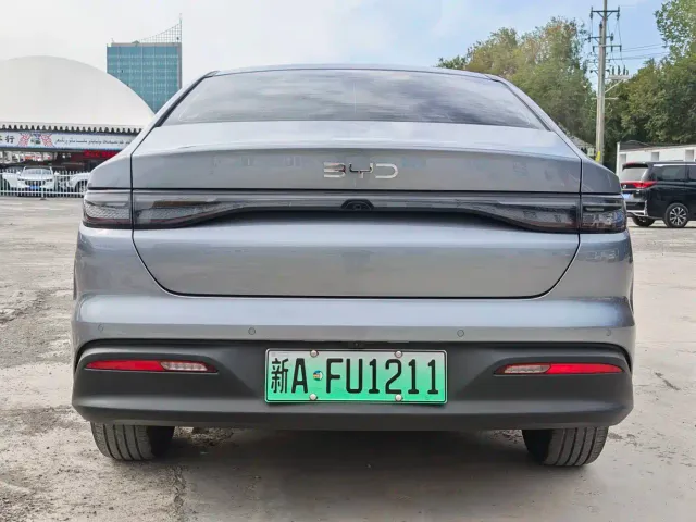 BYD Seal 05 DM-i — Фото автомобиля 8