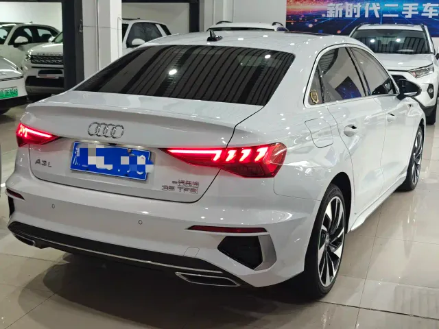 Audi A3 — Фото автомобиля 5