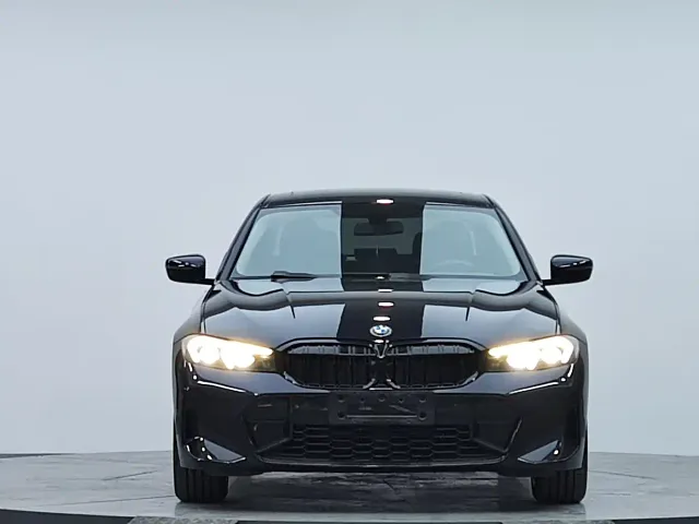 BMW 3 Series — Фото автомобиля 3