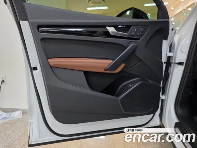 Audi Q5 FY — Фото автомобиля 12