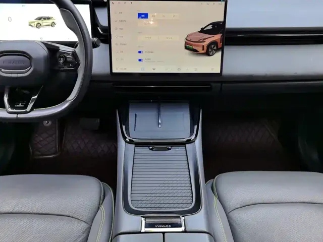 Lynk & Co Lynk & Co 08 EM-P 2023 120km Long Range Pro — Фото автомобиля 16