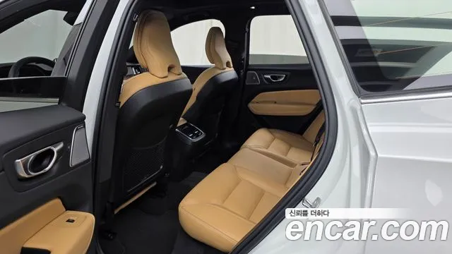 Вольво XC60 B5 Ultra Bright — Фото автомобиля 26