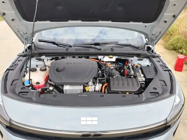 Geely Galaxy L6 — Фото автомобиля 19
