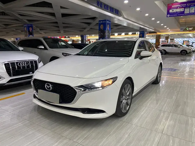 Фотография автомобиля — Mazda Axela