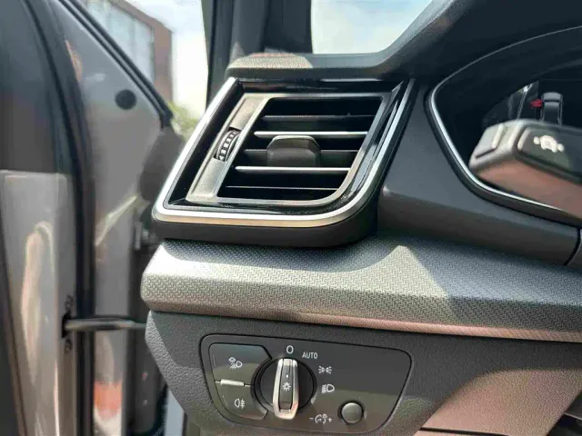 Audi Q5L — Фото автомобиля 16