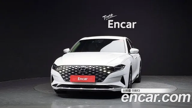 Hyundai Grandeur Новый Grandeur IG — Фото автомобиля 3