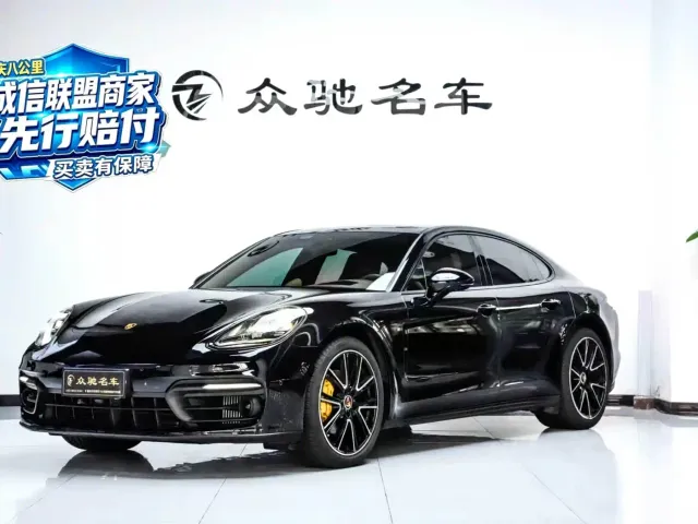 Фотография автомобиля — Porsche Panamera