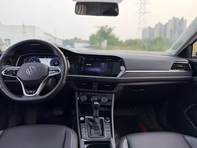 Volkswagen Sagitar — Фото автомобиля 10