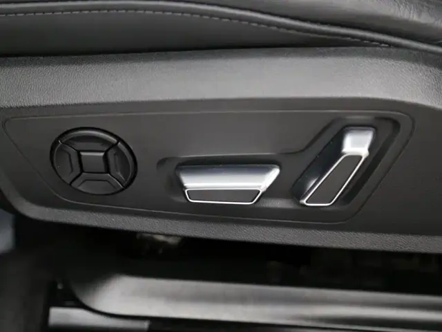 Audi A6L — Фото автомобиля 12