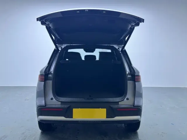 BYD Song Pro — Фото автомобиля 16