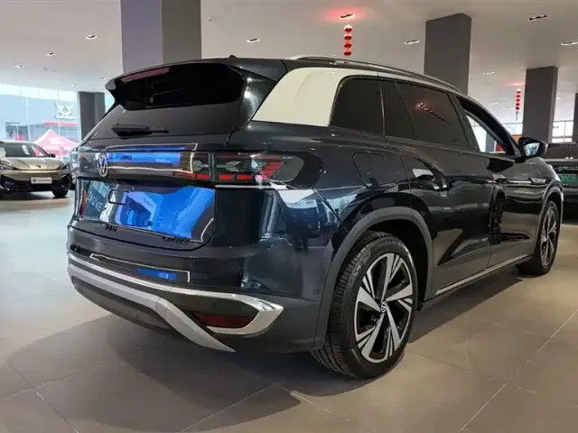 Volkswagen ID.6 Crozz — Фото автомобиля 4