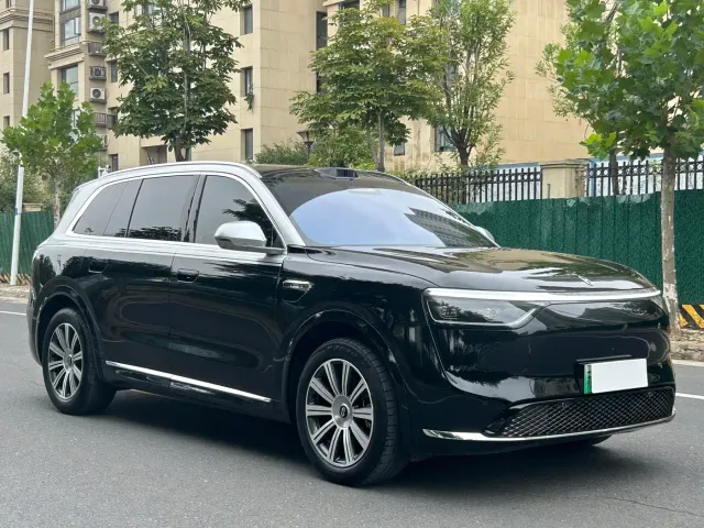 Aito M8 — Фото автомобиля 3