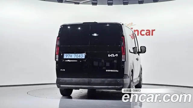 Kia PV5 — Фото автомобиля 4