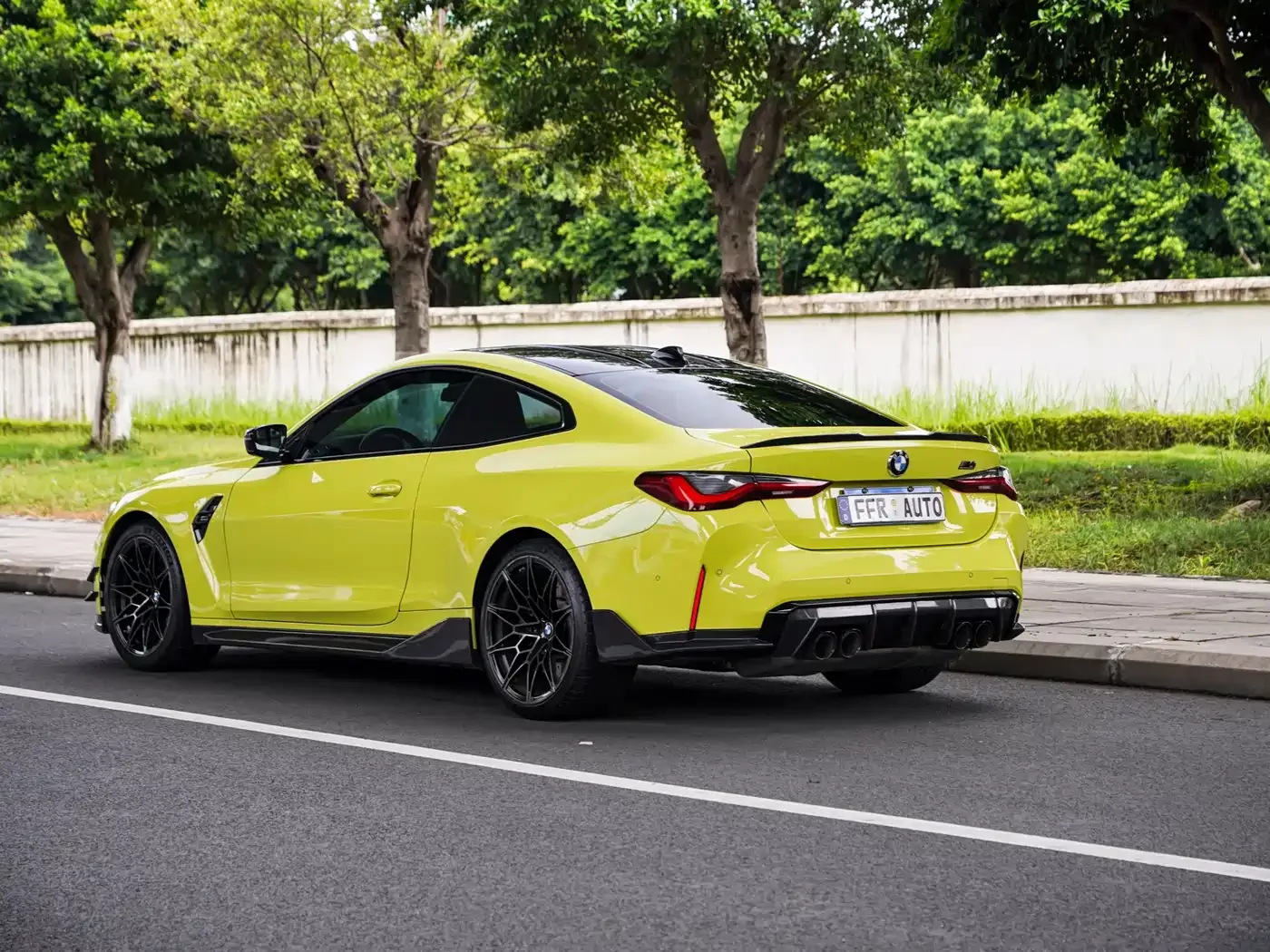 BMW BMW M4 2022 M4 Coupe Thunder Edition — Фото автомобиля 3